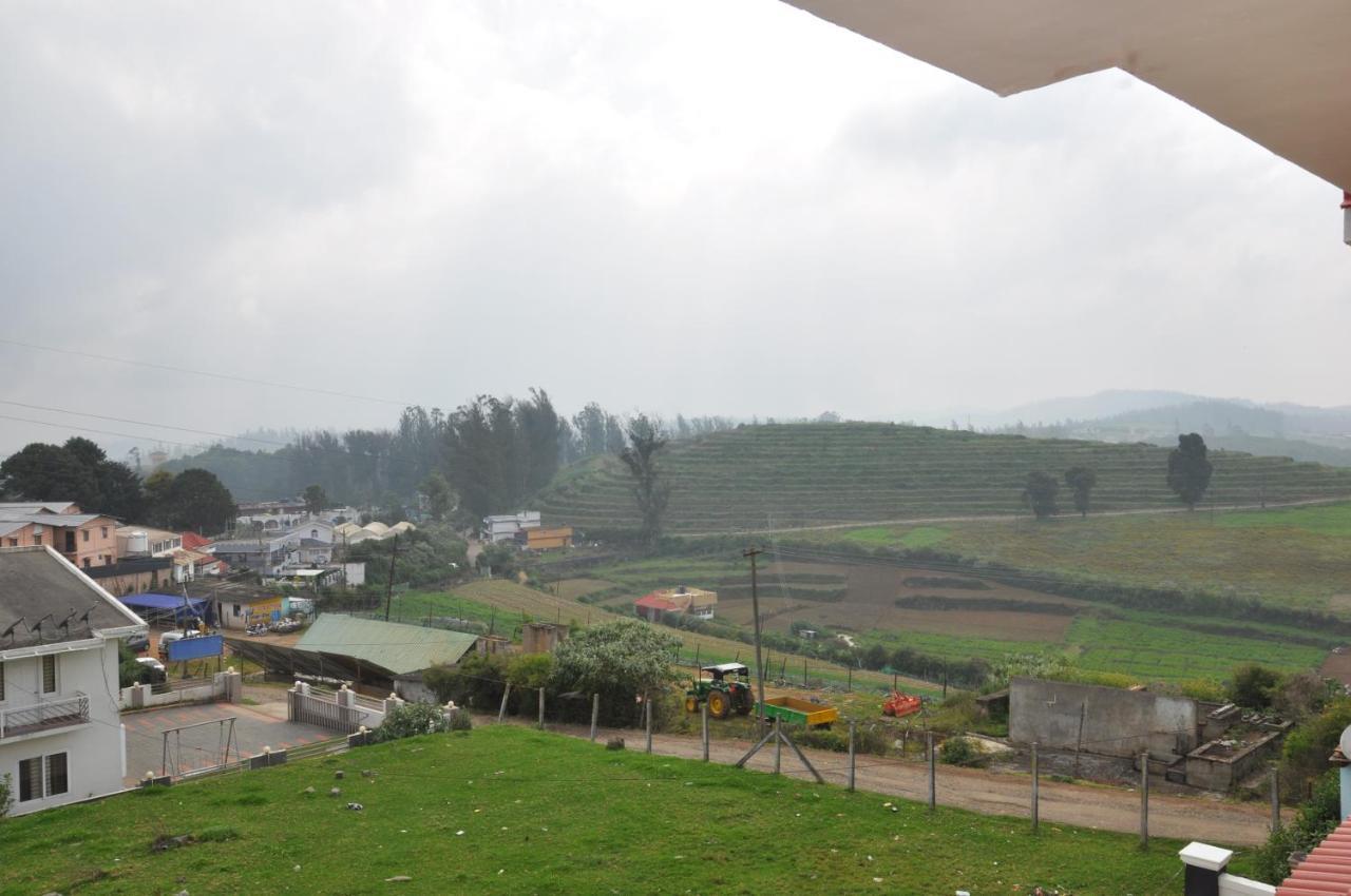 Teyt Castle Villa Ooty Buitenkant foto
