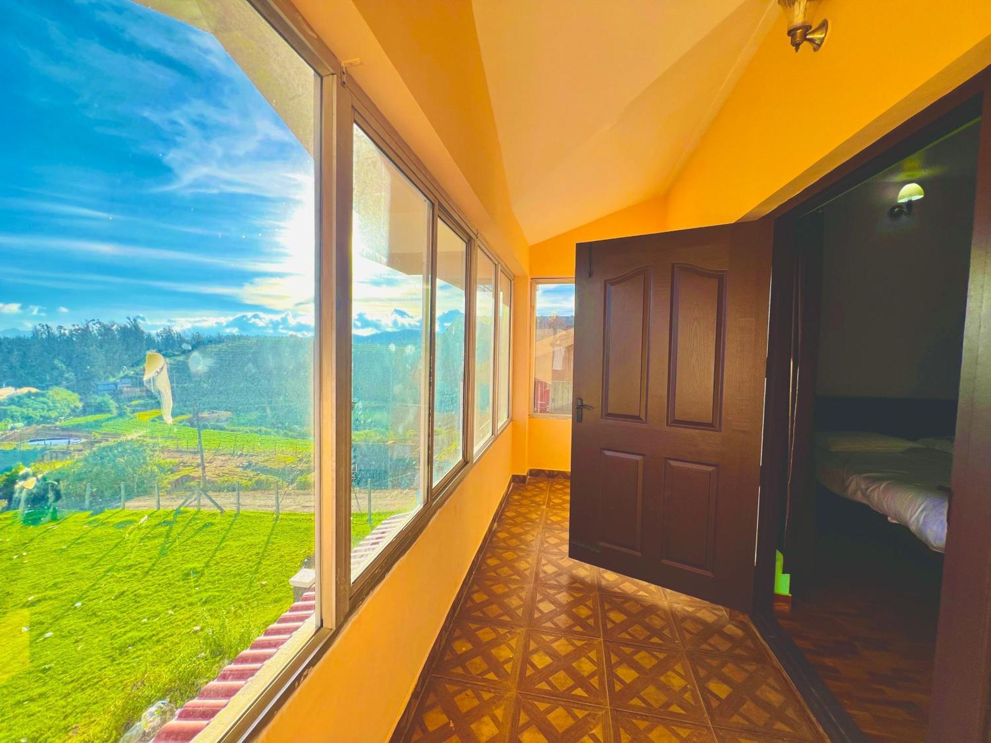 Teyt Castle Villa Ooty Buitenkant foto